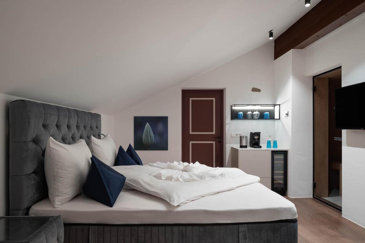 Ansitz Battisti Suites (Adults Only) Caldaro Esterno foto