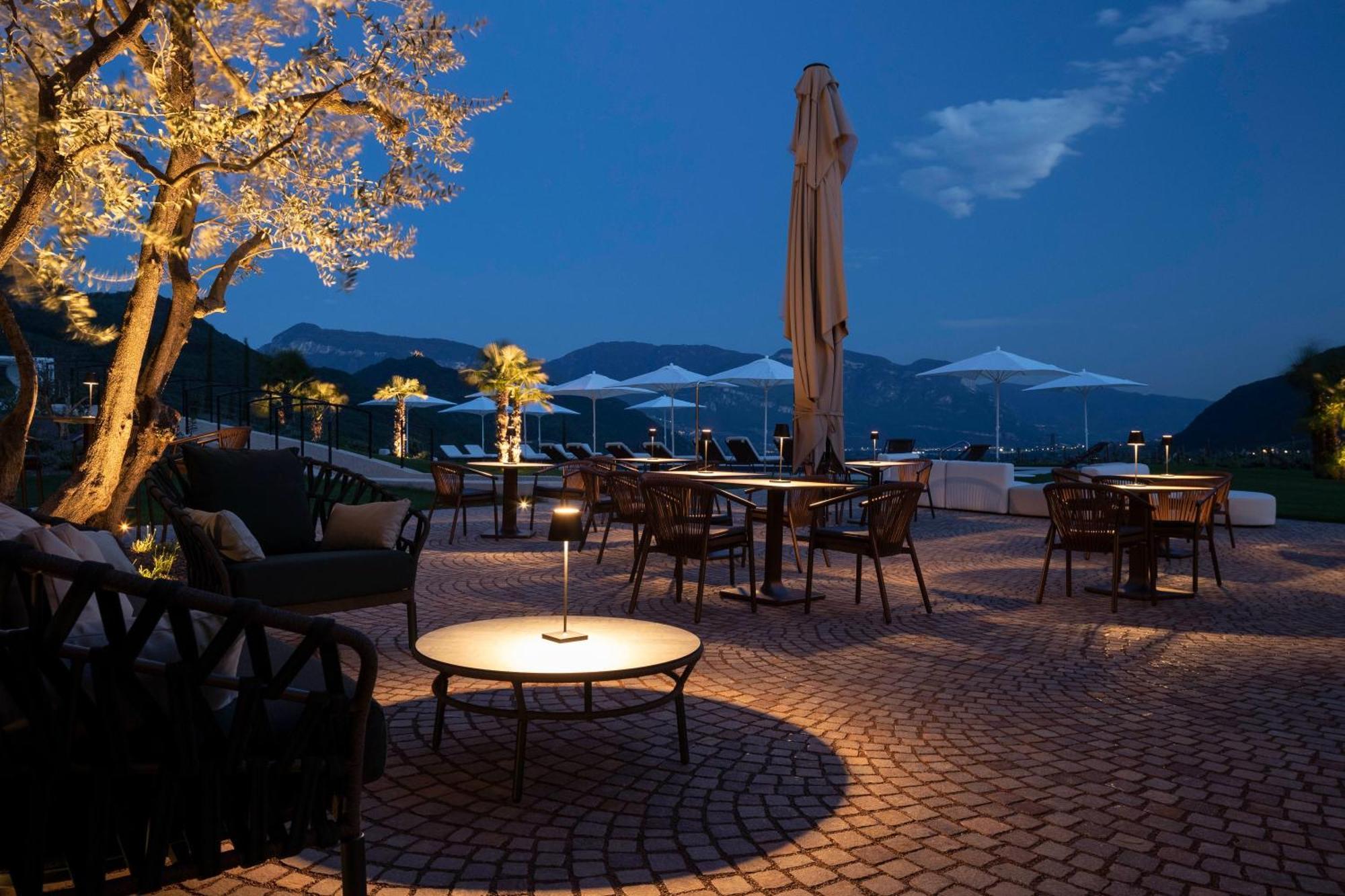 Ansitz Battisti Suites (Adults Only) Caldaro Esterno foto