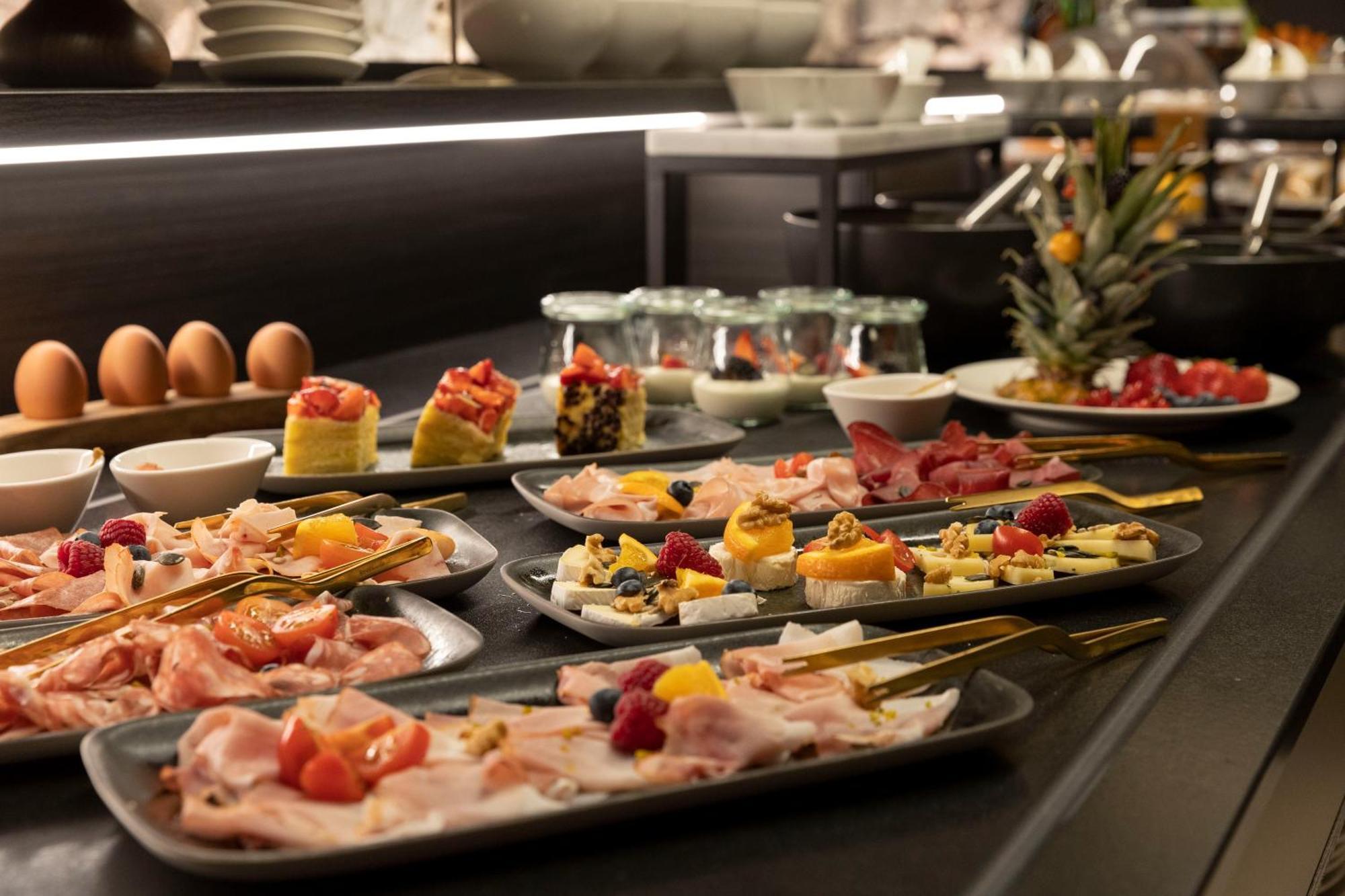 Ansitz Battisti Suites (Adults Only) Caldaro Esterno foto