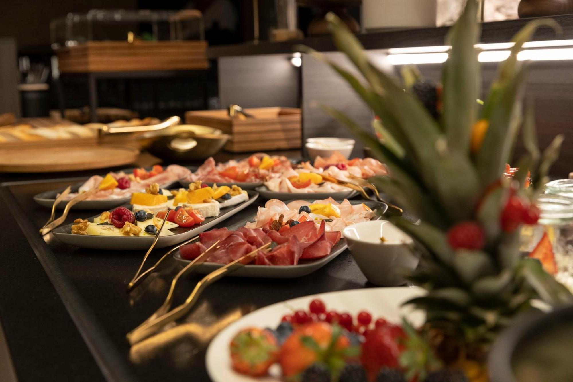 Ansitz Battisti Suites (Adults Only) Caldaro Esterno foto
